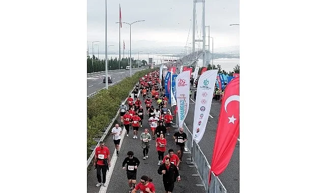 Cumhuriyet sevgisi Osmangazi Köprüsü’ne sığmadı