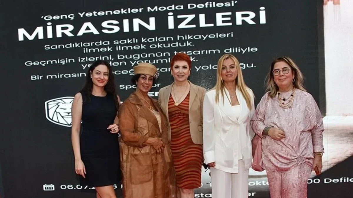 "Mirasın İzleri" Defilesi Benesta Center'da Büyük İlgi Gördü
