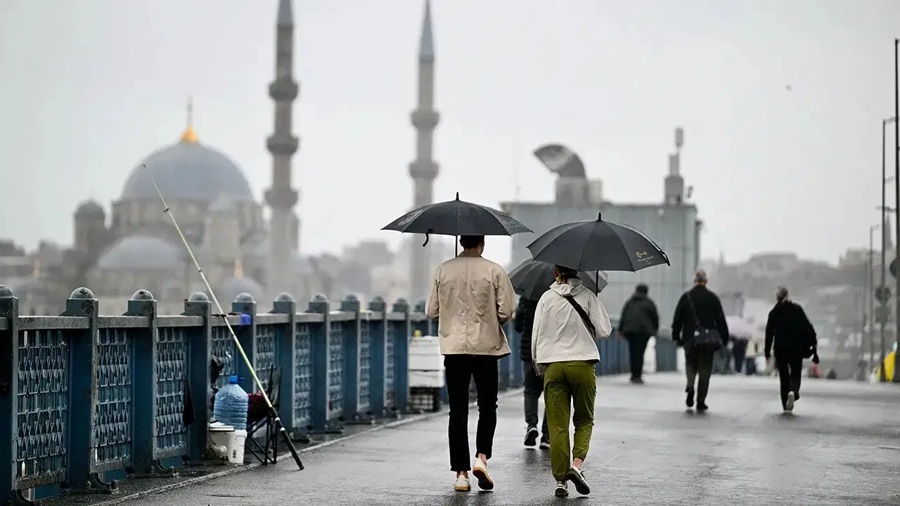 AKOM'dan haftalık hava tahmini: İstanbul'da hangi günler yağmur yağacak?
