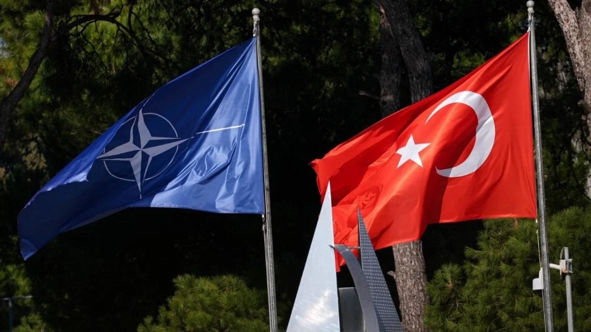 Berlin'de NATO zirvesi öncesi kritik E5 toplantısı