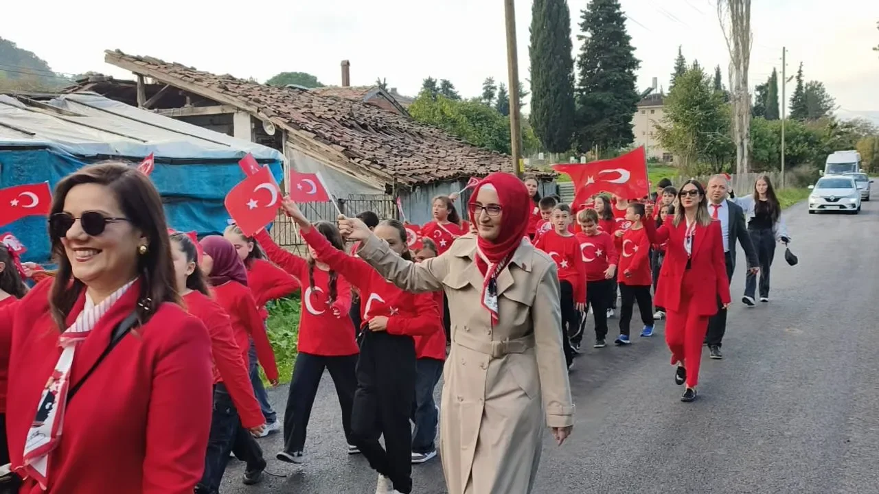 Kabalı’da Cumhuriyet Coşkusu: Köy Sokakları Bayram Yerine Döndü