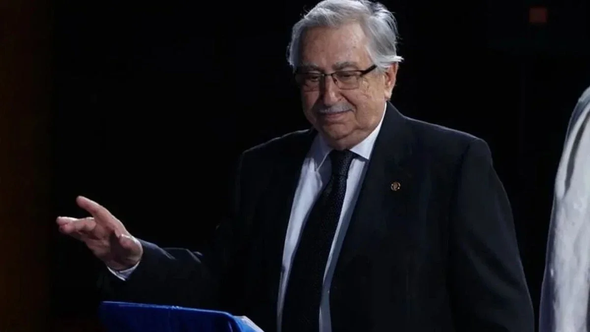 Türk Halk Müziği sanatçısı Yücel Paşmakçı hayatını kaybetti
